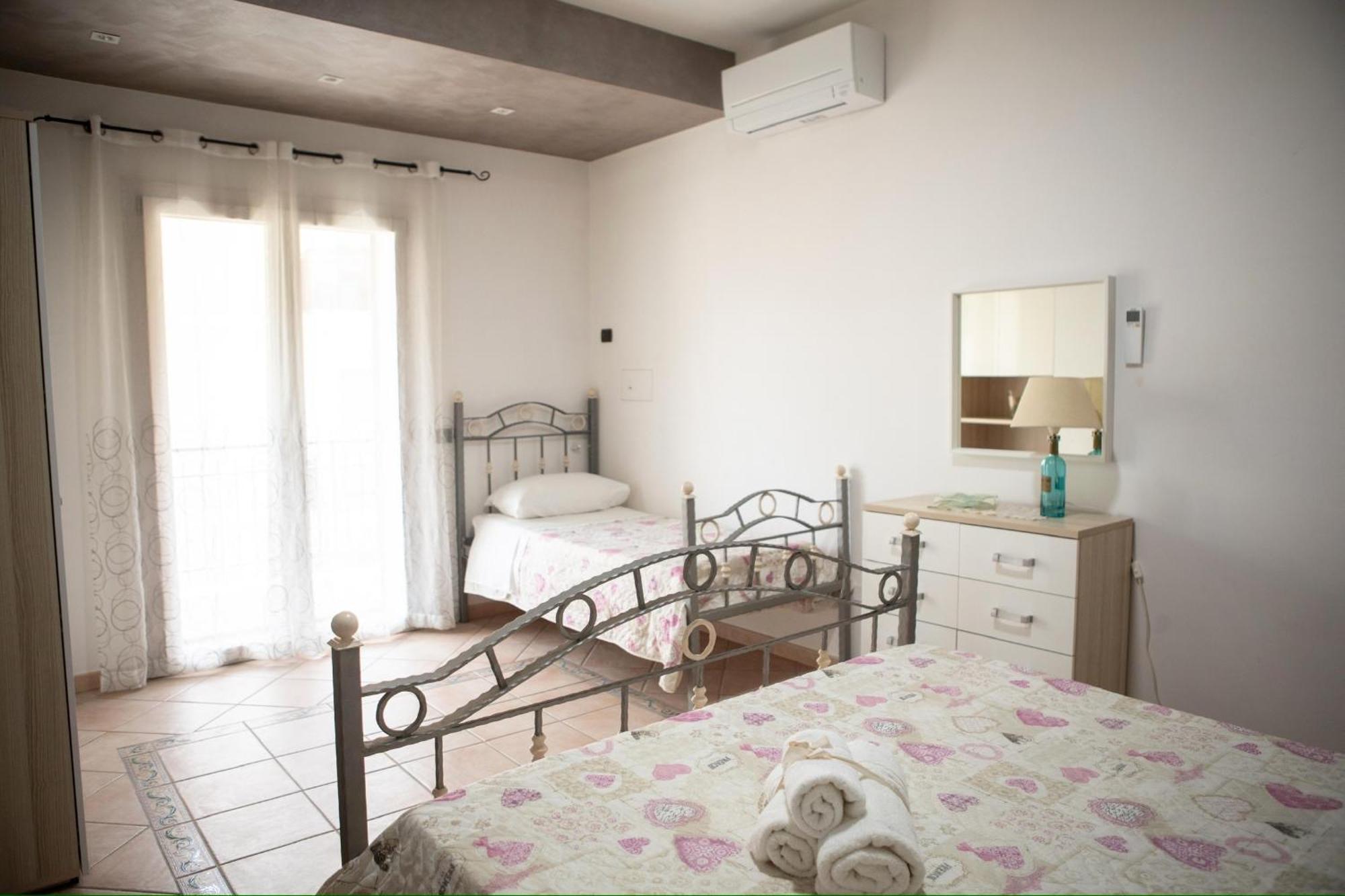 Casa Anna Apartments Пимонте Екстериор снимка
